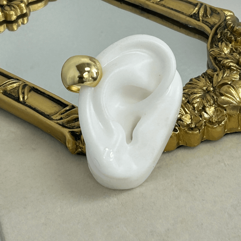 MAXI GOLD EAR CUFF EARRINGS